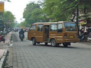 ベモ（ちょっと大型）